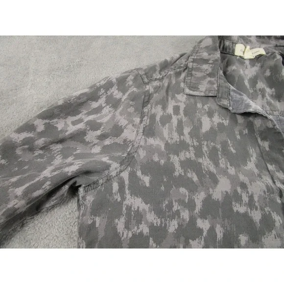 Cloth And Stone Top Womens Medium‎ Gray Button Up Casual Preppy - Picture 3 of 8